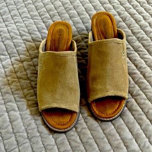 Suede mules, VGUC. Worn twice. Some minor wear on bottom, in great shape.